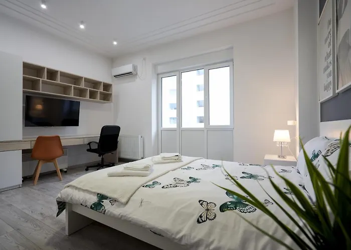 Modern Apartment In The Heart Of Bucharest