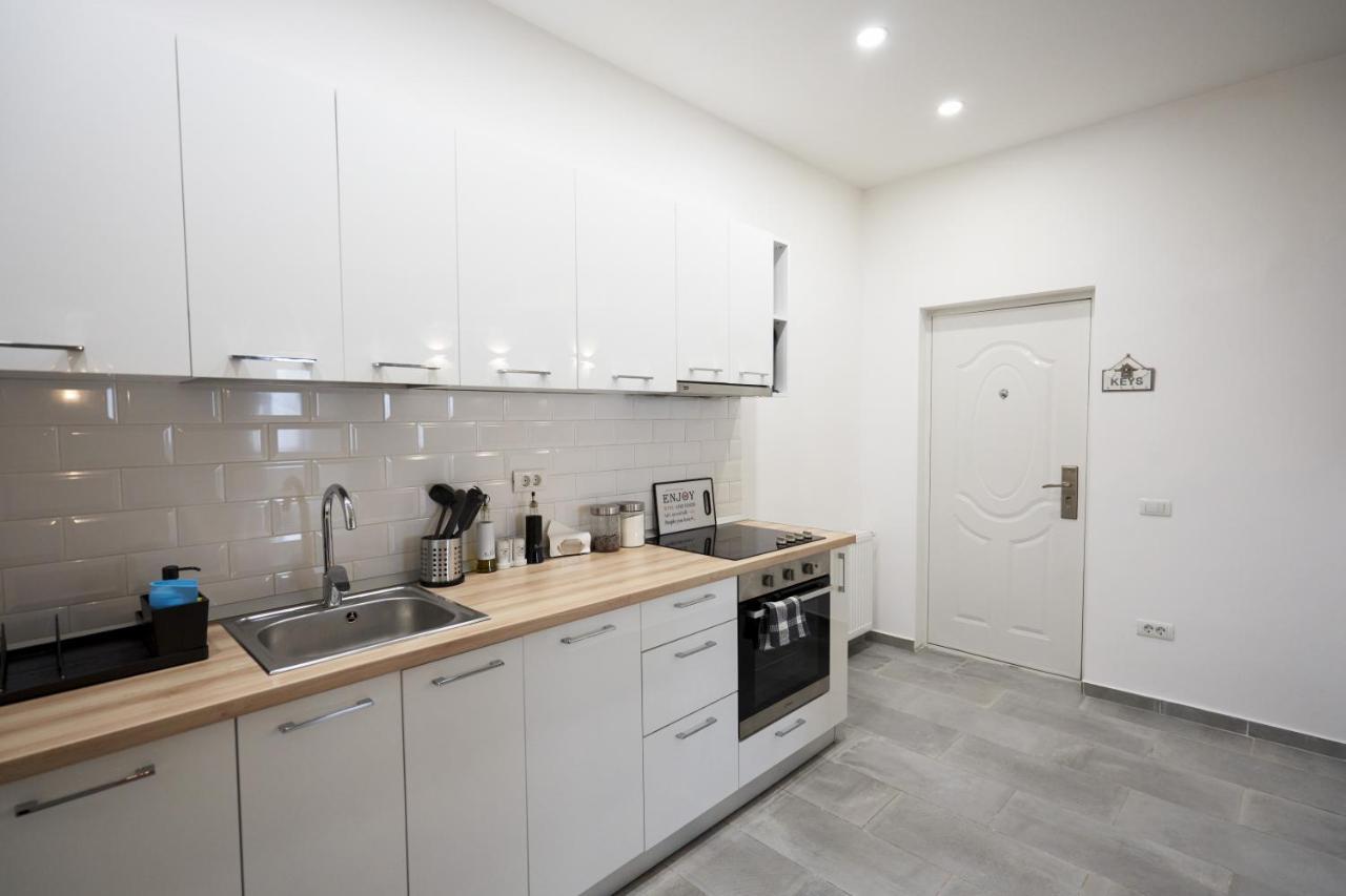公寓 Modern In The Heart Of